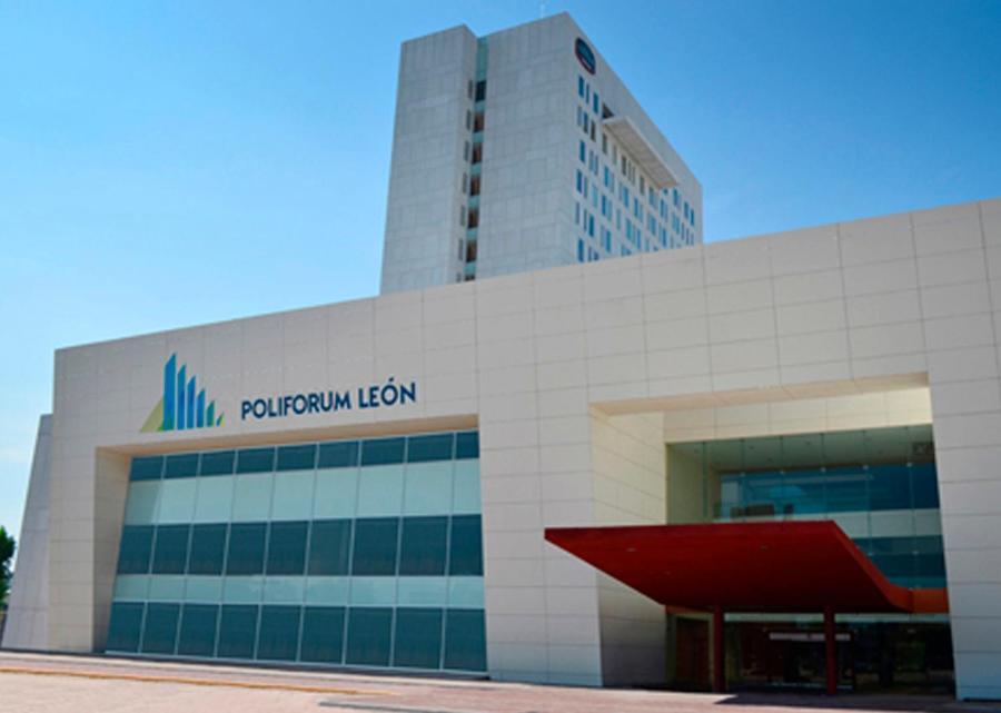 Hotel Tia Flora Leon Bagian luar foto